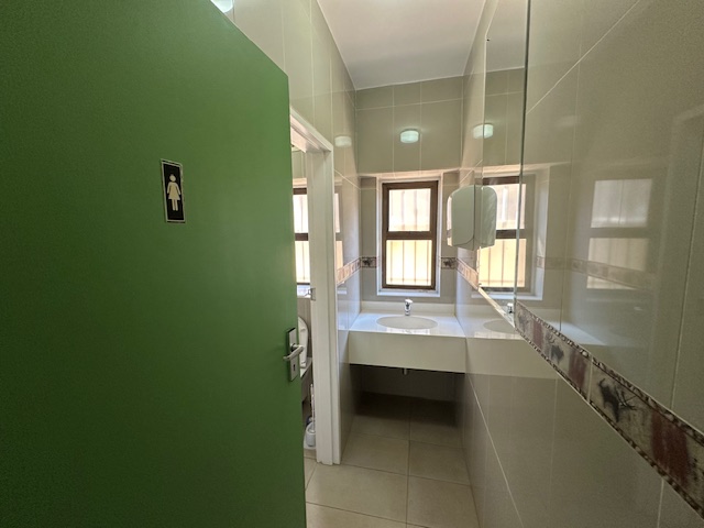 To Let commercial Property for Rent in Claremont Western Cape